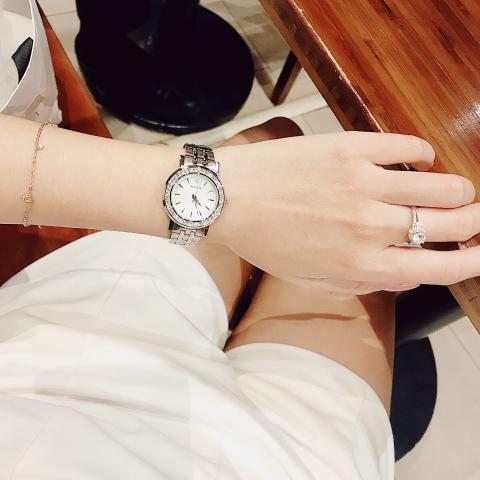 Bulova 98X111 ng h chinh hang ng H M Tan