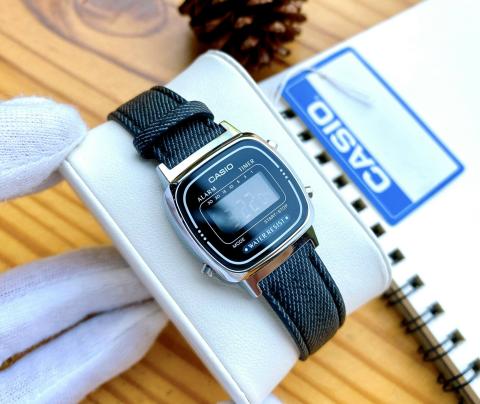 Casio LA670WL-1BDF